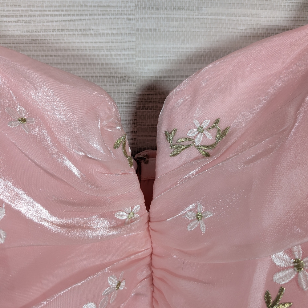 x REVOLVE Skylark Mini Dress in Pink Flower Embroidery Amanda Uprichard Small - Picture 4 of 14